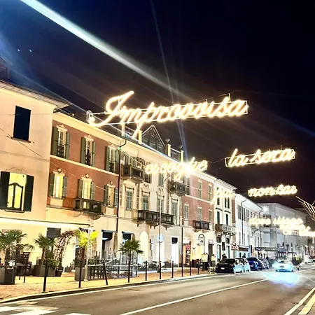 Casa Vittoria - Tra Maggiore E Centro Citta Lägenhet *