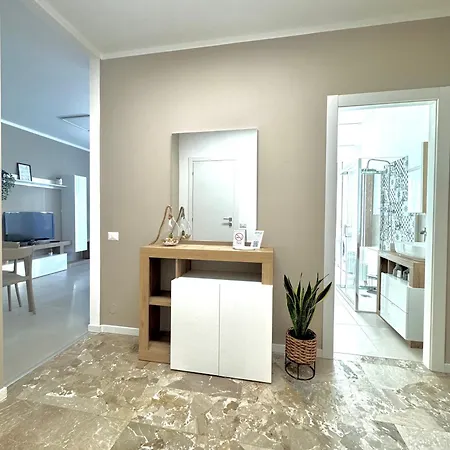 Apartment Casa Vittoria - Tra Maggiore E Centro Citta Luino