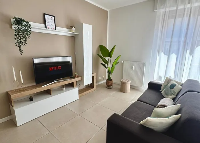 Apartament Casa Vittoria - Tra Maggiore E Centro Citta