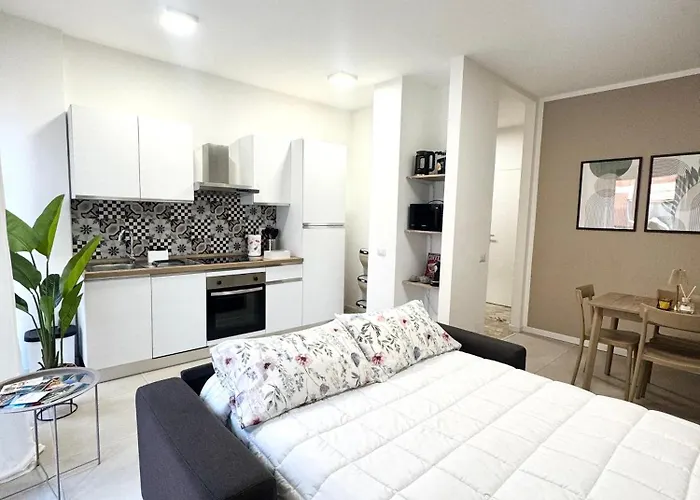 Casa Vittoria - Tra Maggiore E Centro Citta Apartament